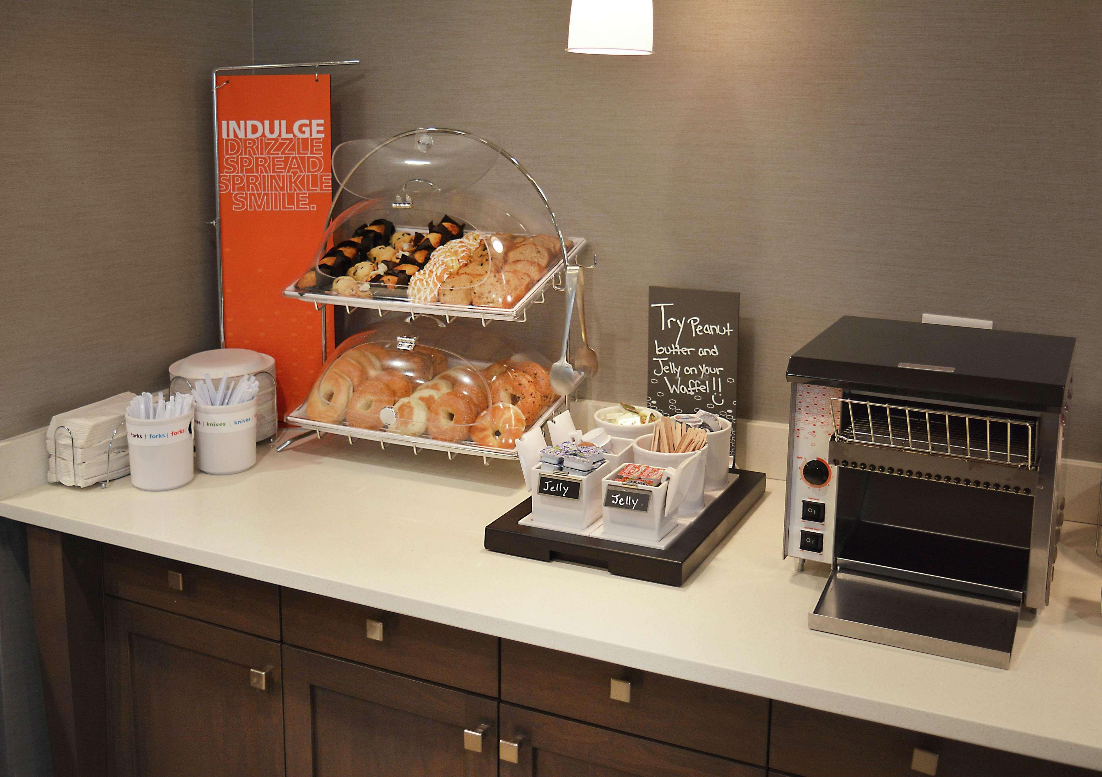 Hampton Inn & Suites Philadelphia/Media Kültér fotó